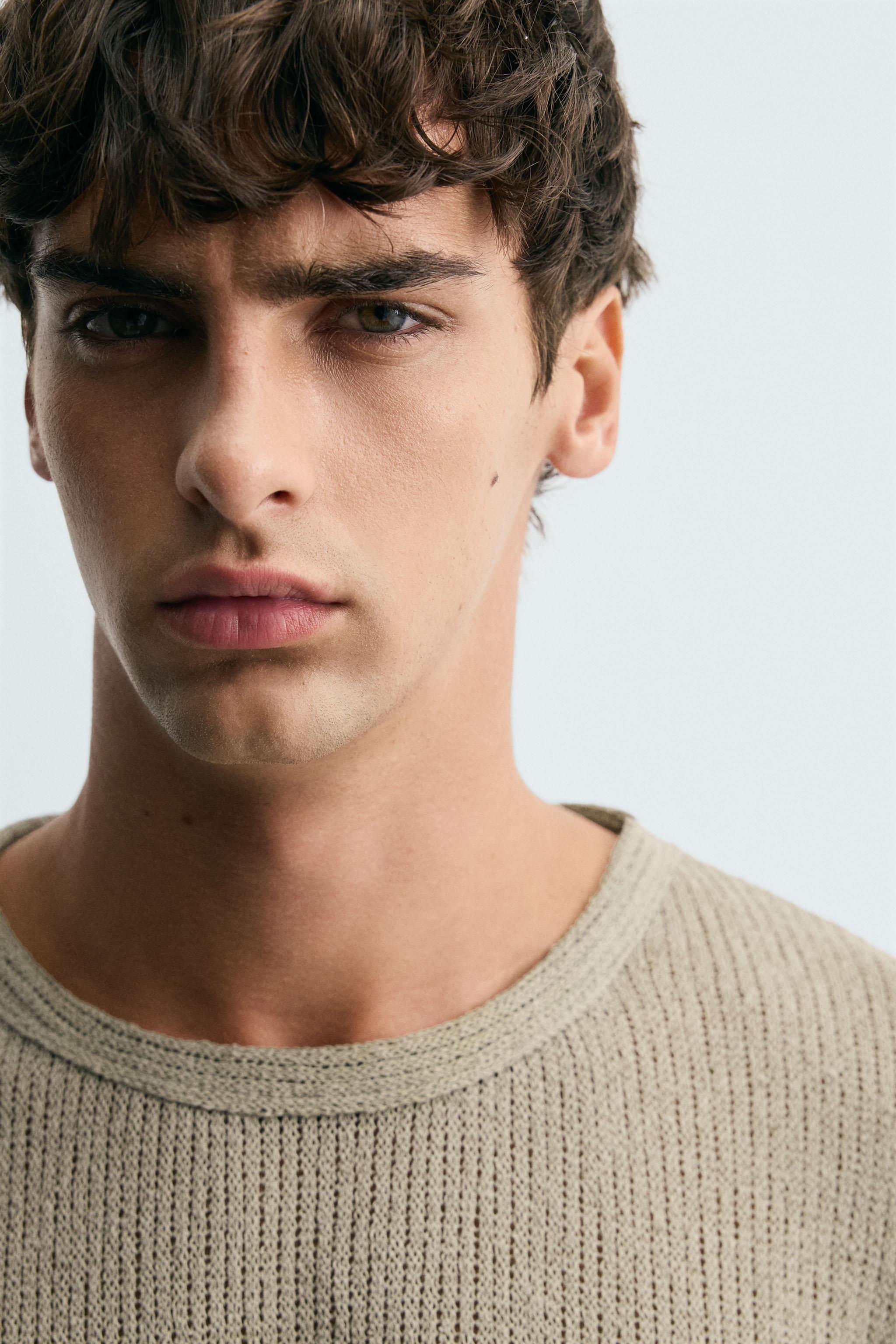 T-SHIRT STRUCTURE AJOURÉE